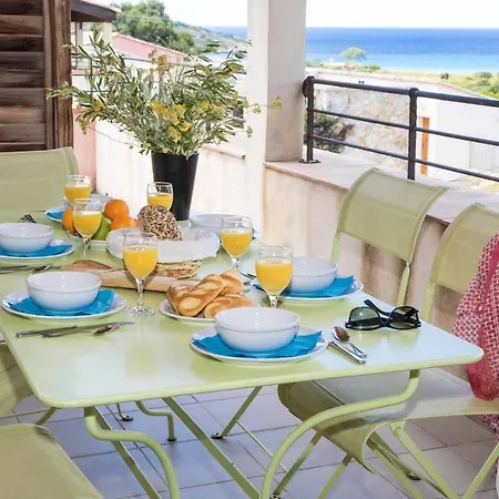 Apartment 3p 4/6 Capra Scorsa Belgodere (Corsica)